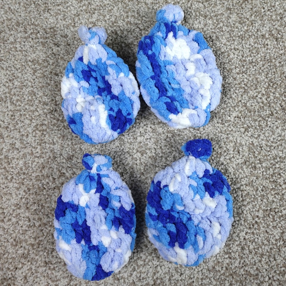 Handmade‎ Reusable Crochet Water Balloons 4 Pack Blue White Variegated Soft Yarn